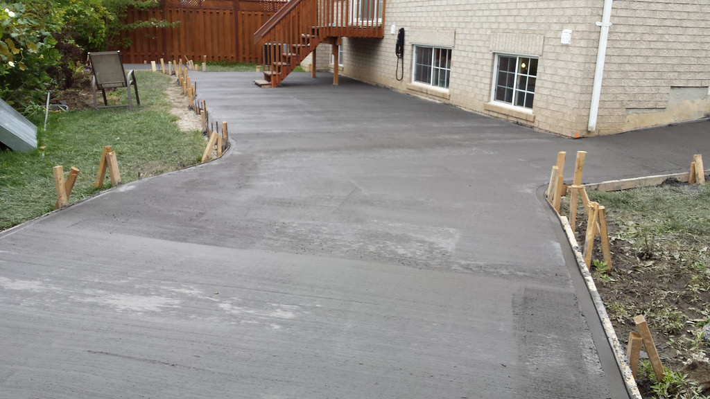 Concrete Install of Driveway, Walkway, Backyard Patio in Milton, ON