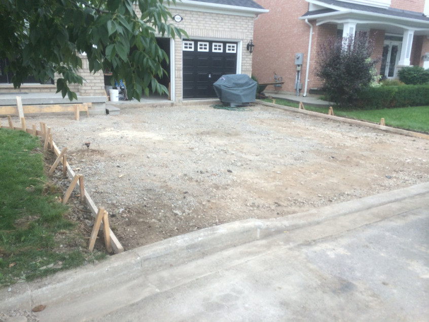 Concrete Install Of Driveway Walkway, Poured Concrete Patio Cost Ontario