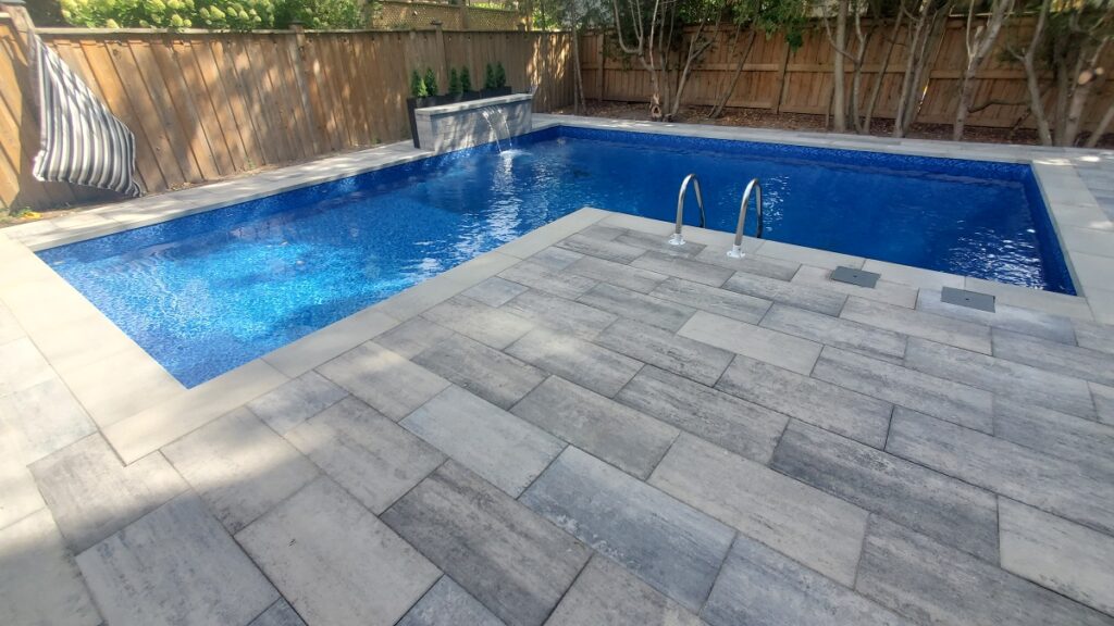 Pool deck in Oakville with Avari interlocking pavers