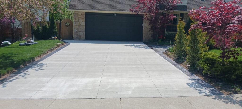 Brushed Concrete for Your Driveway, Walkway, and Backyard Patio